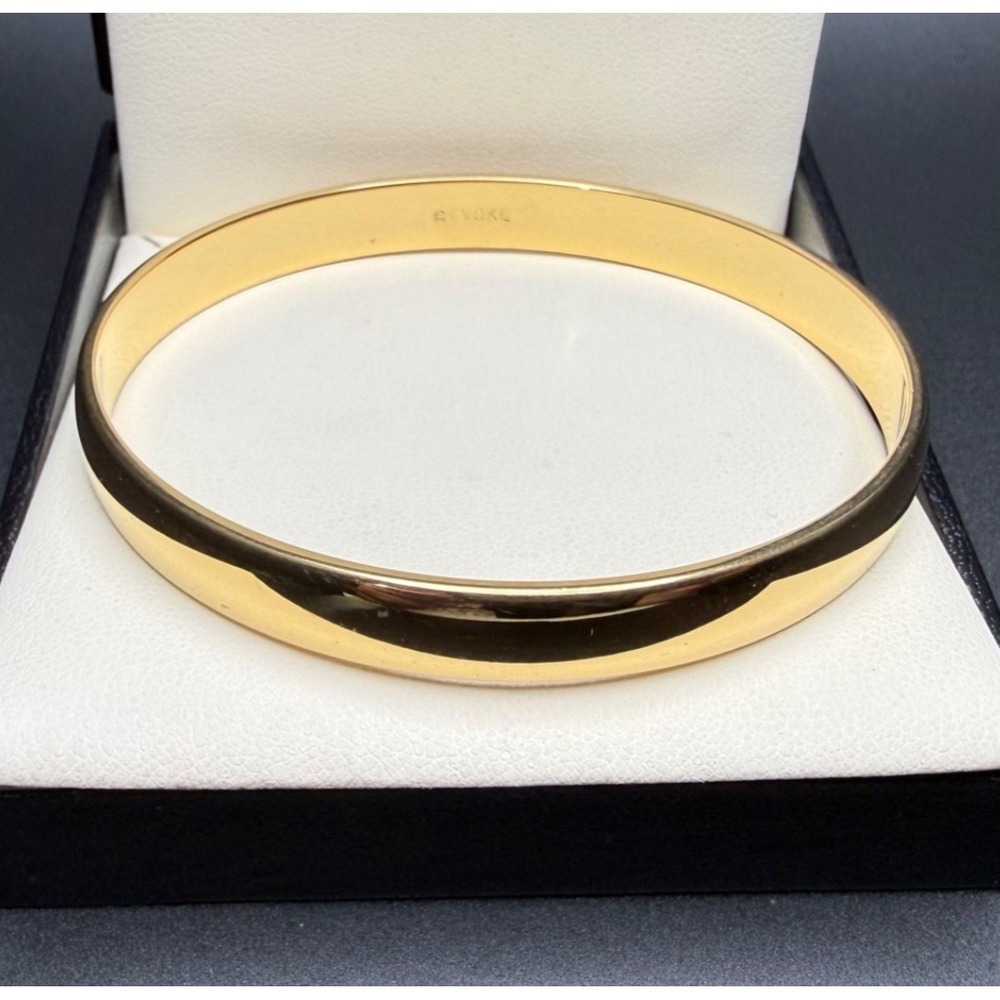 EVOKE Gold Tone Polished Bangle Bracelet Slip-on Cuff Y2K Modern Minimalist Chic